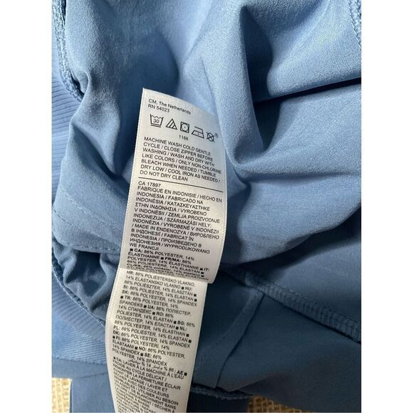 Athleta Womens Nolita Slim Tapered Crop Pant Size 10 Blue PullOn Commute Travel - Picture 8 of 11